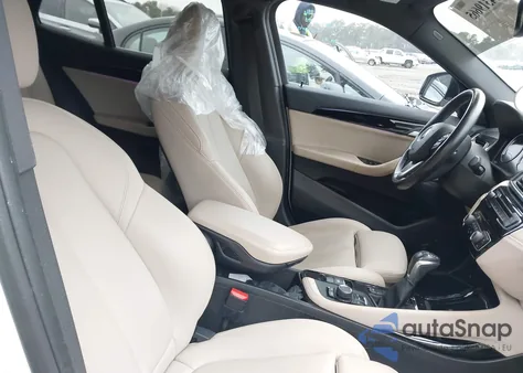 2018 BMW X2 xDrive28I z USA, uszkodzony, nr VIN WBXYJ5C36JEF79542